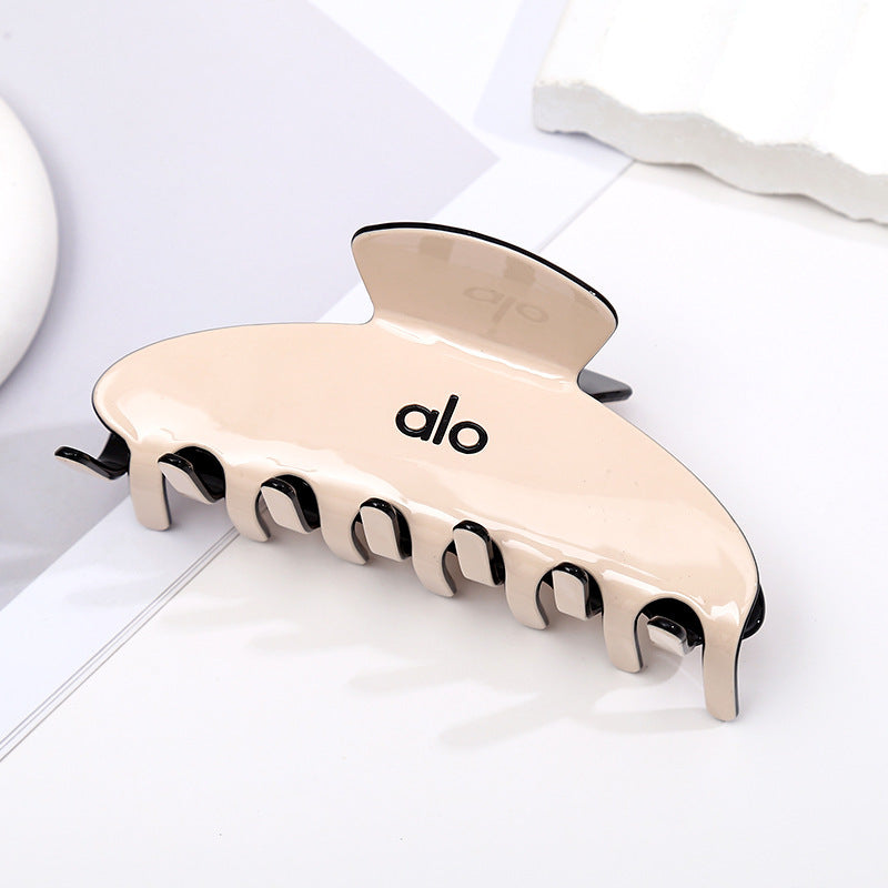 A L O Hairclip