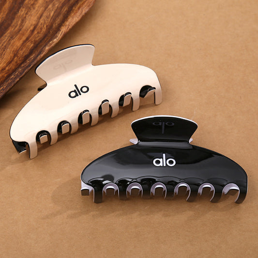 A L O Hairclip