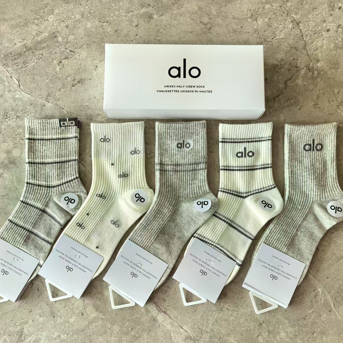 A L O gift box socks