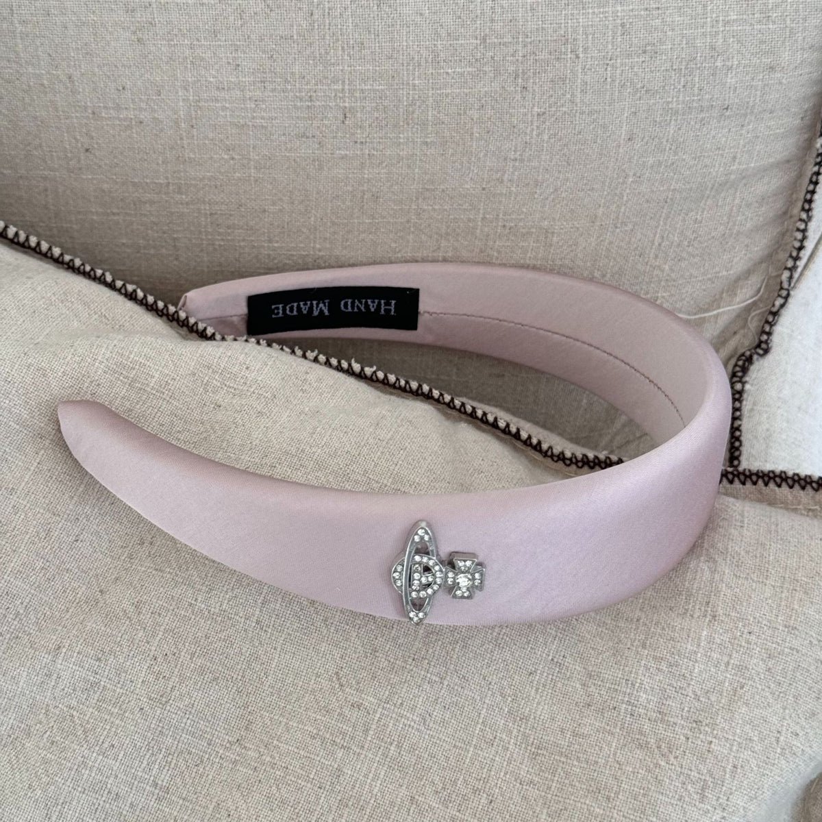 VW Hairband