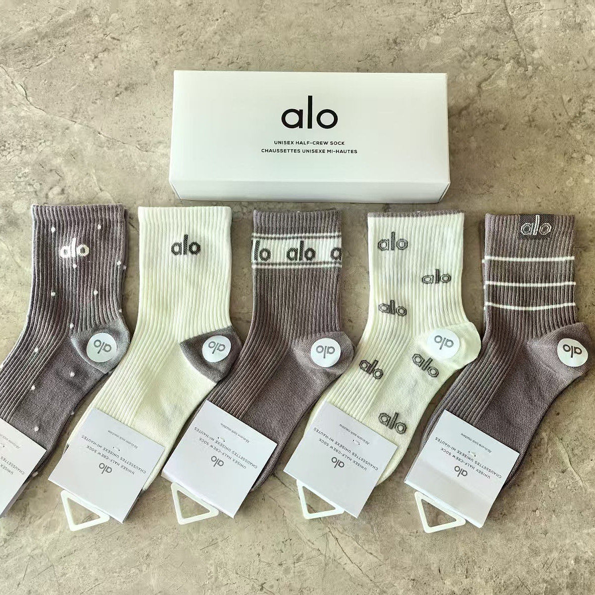 A L O gift box socks