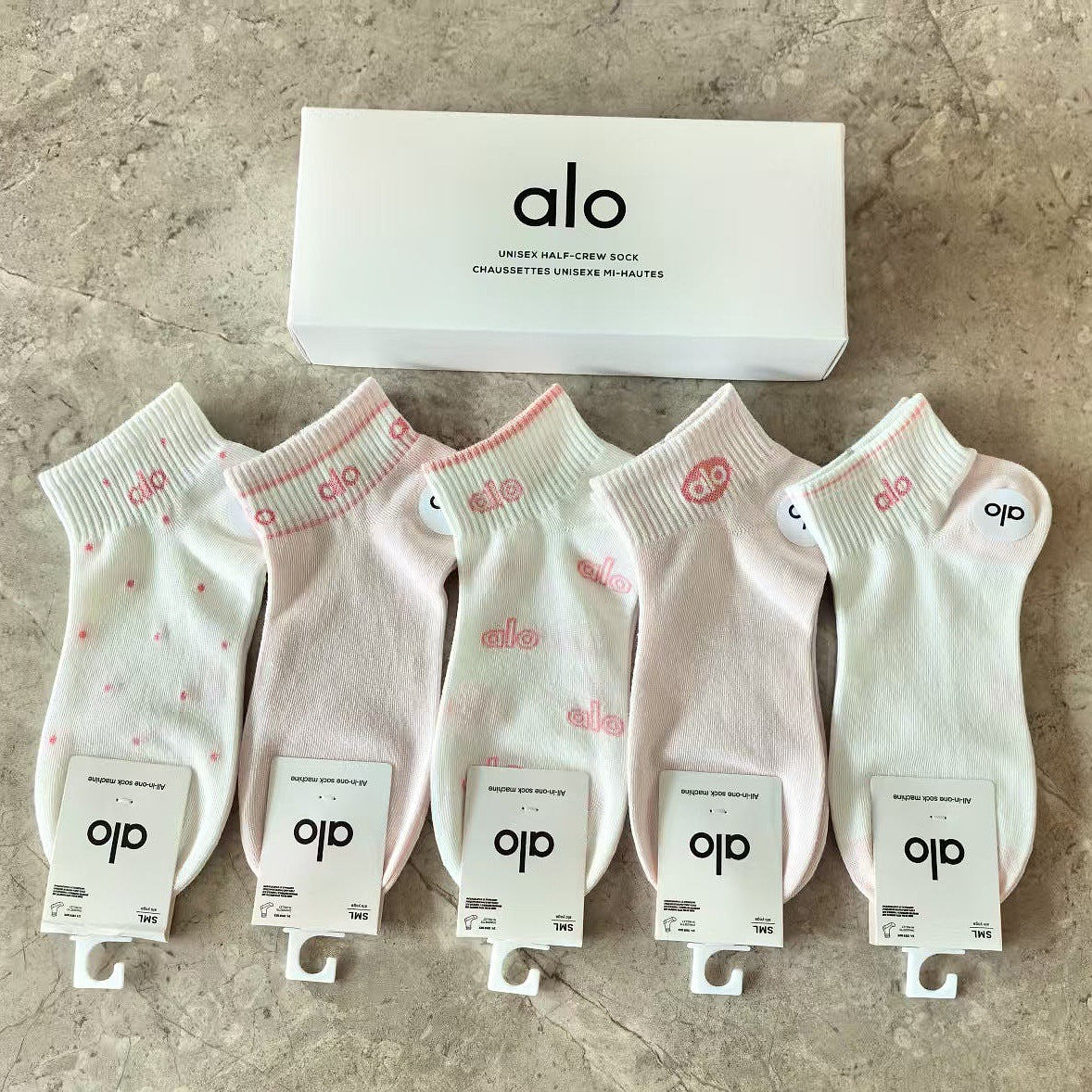 A L O gift box socks