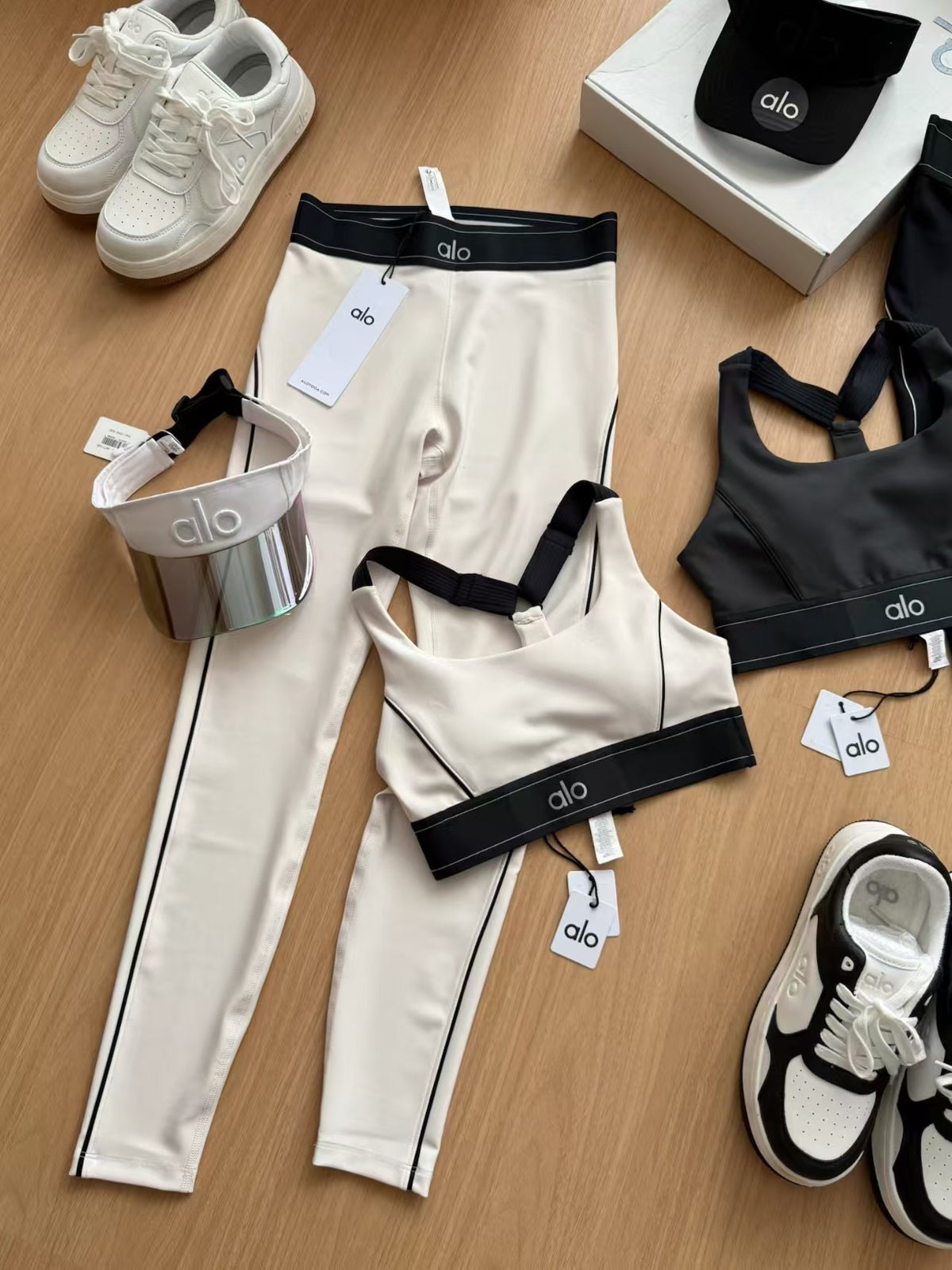 A L O Set