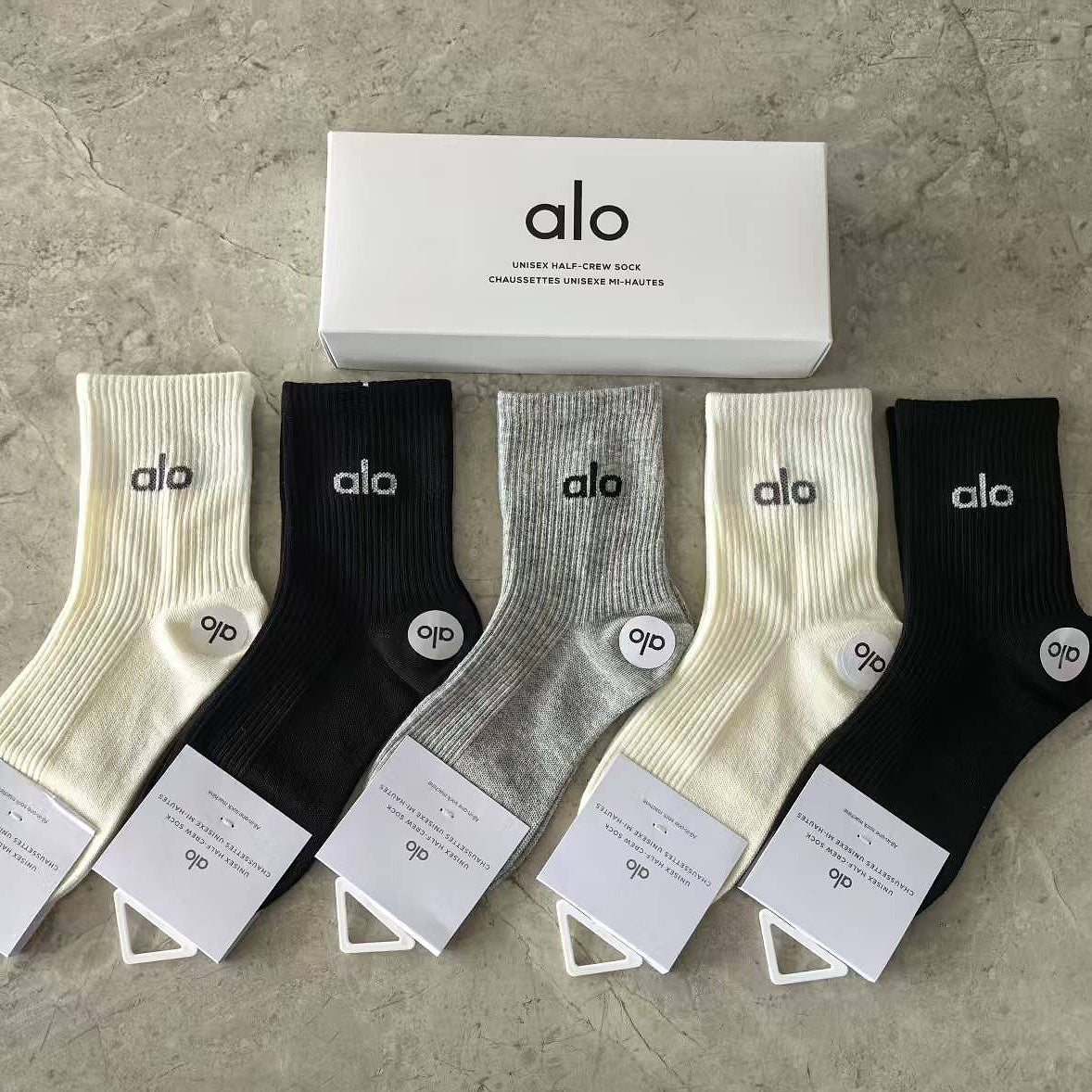 A L O gift box socks