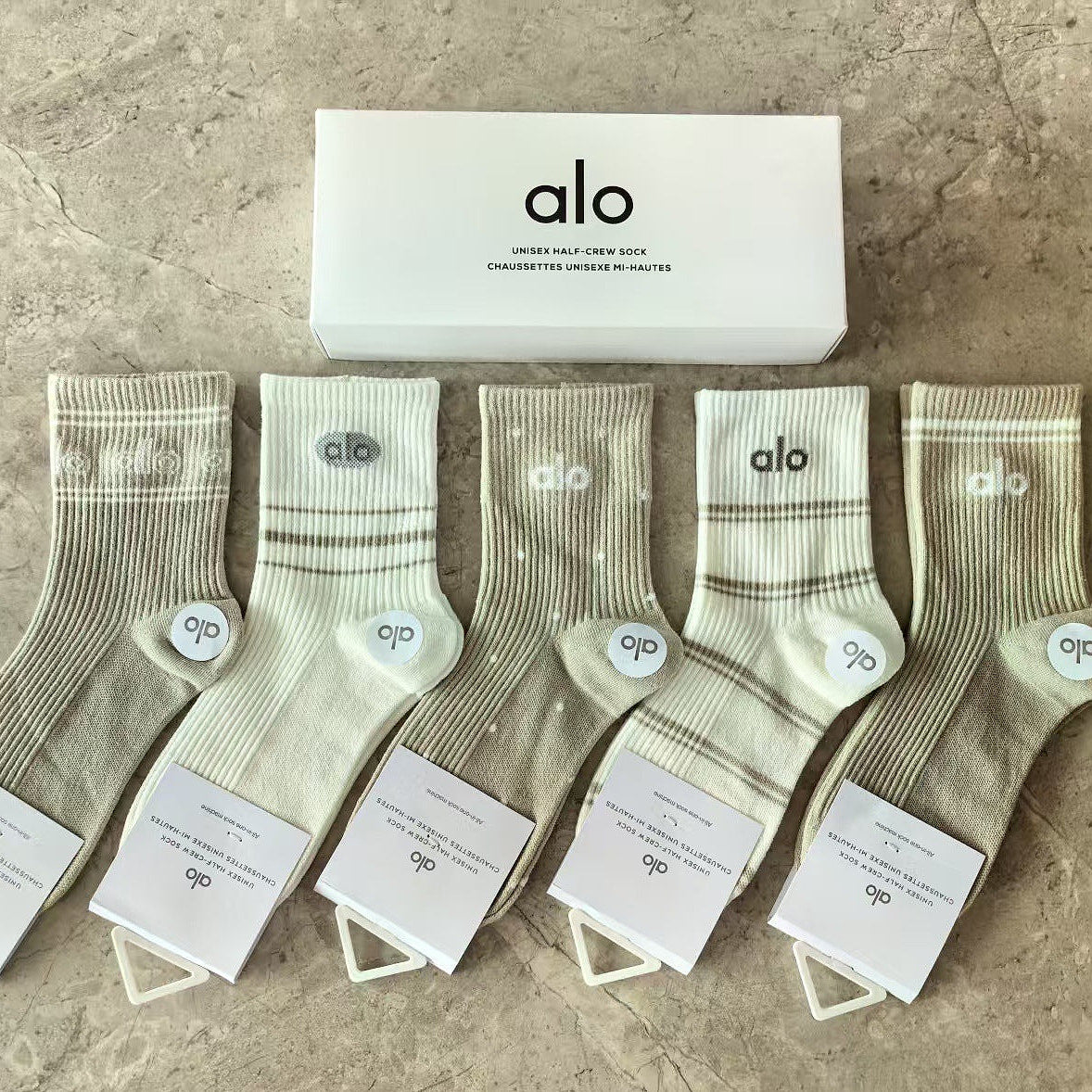 A L O gift box socks