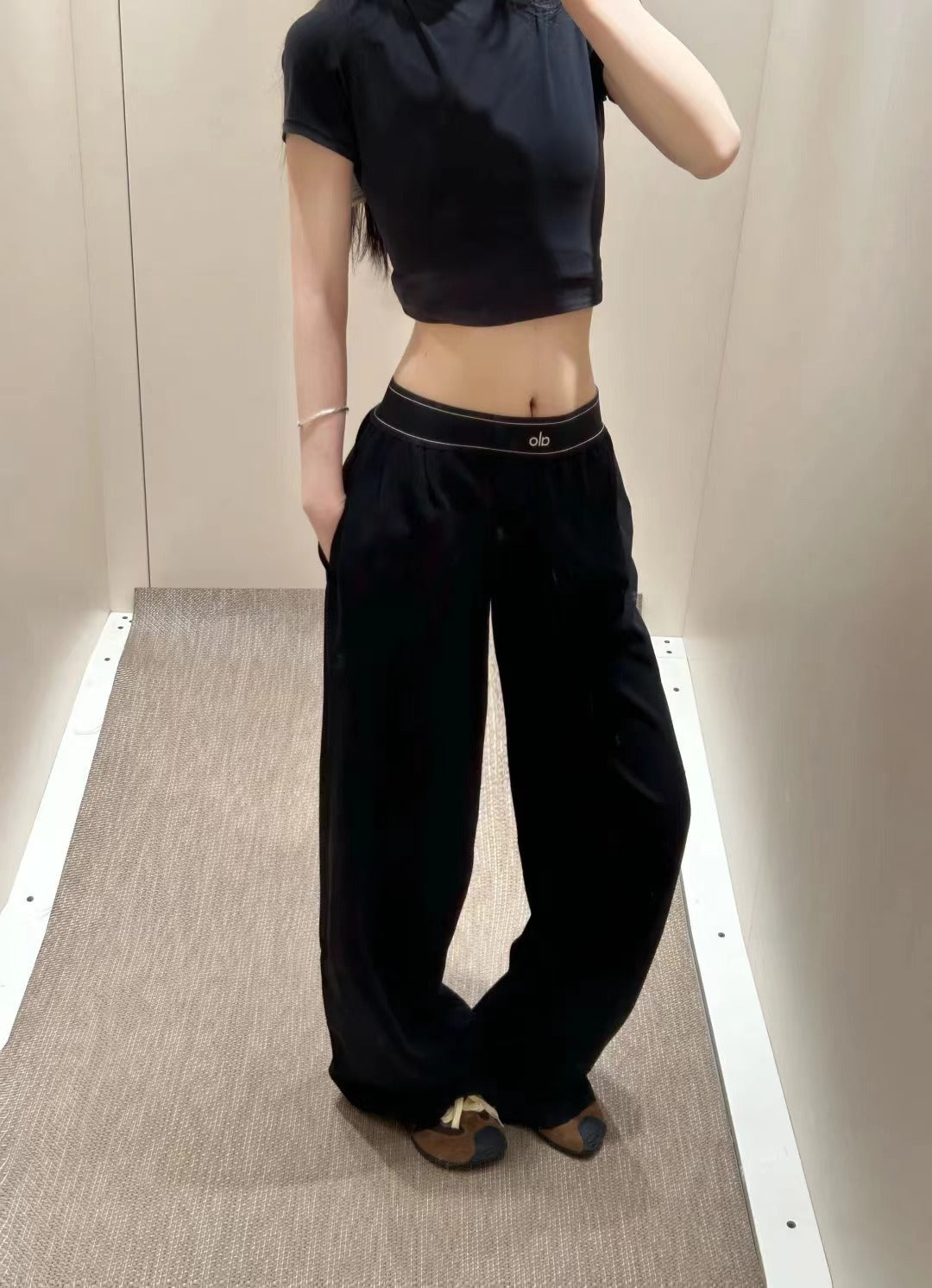 A L O Yoga Trousers