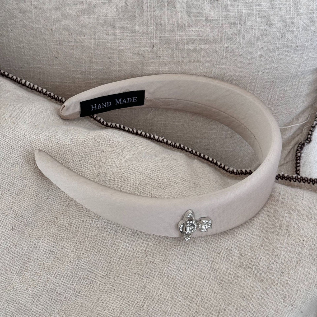 VW Hairband