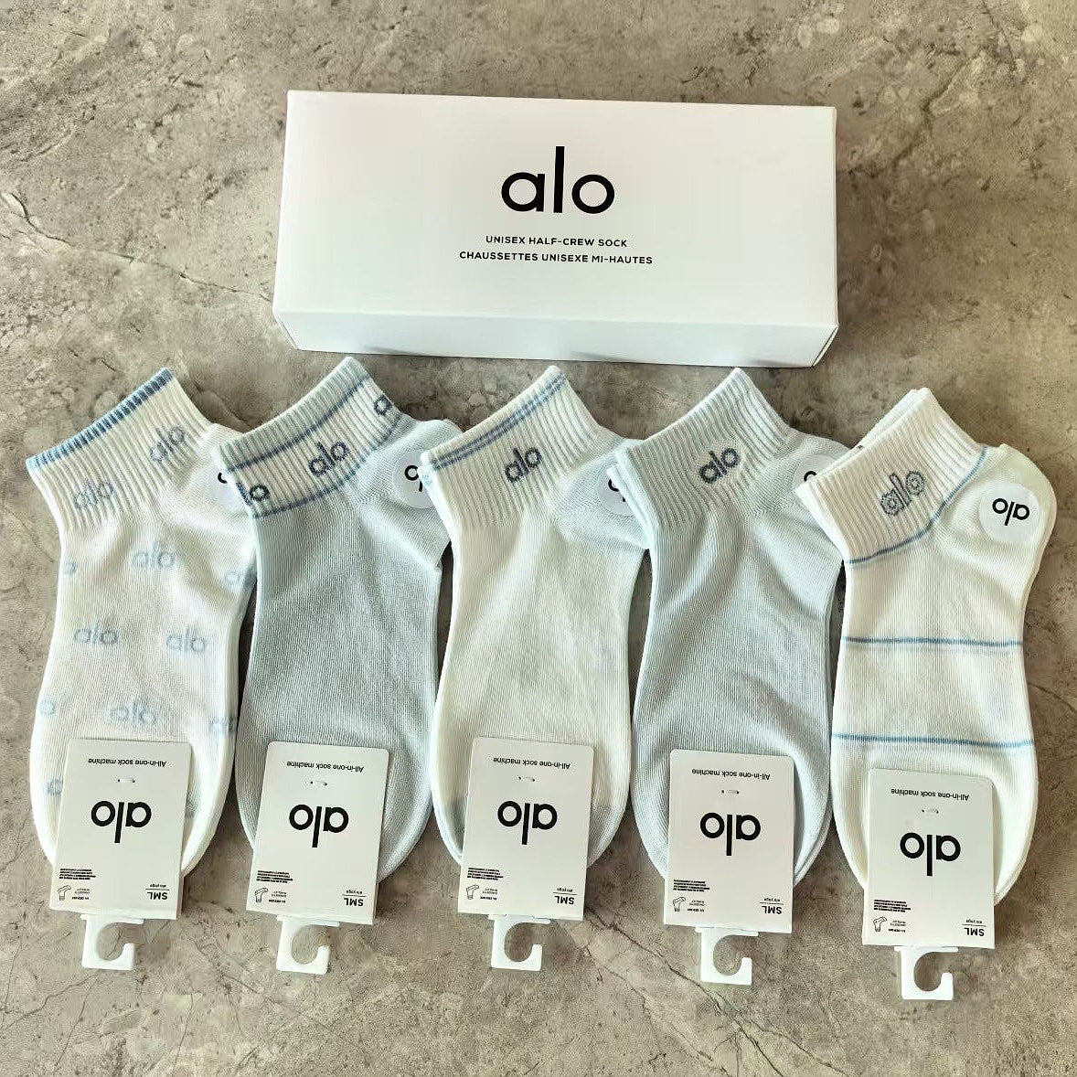 A L O gift box socks