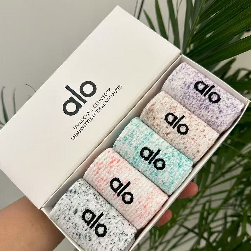 A L O gift box socks