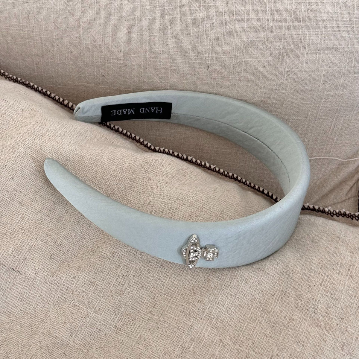 VW Hairband
