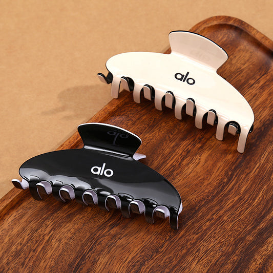 A L O Hairclip