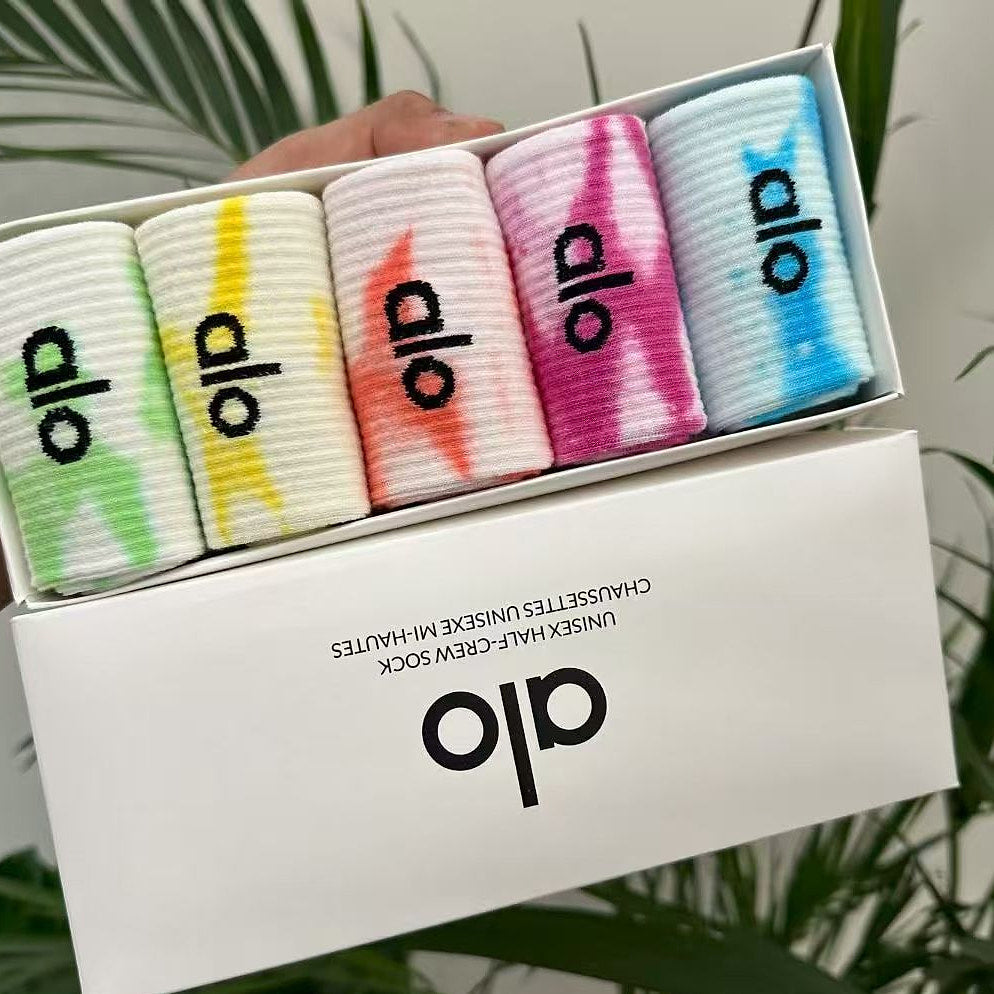 A L O gift box socks