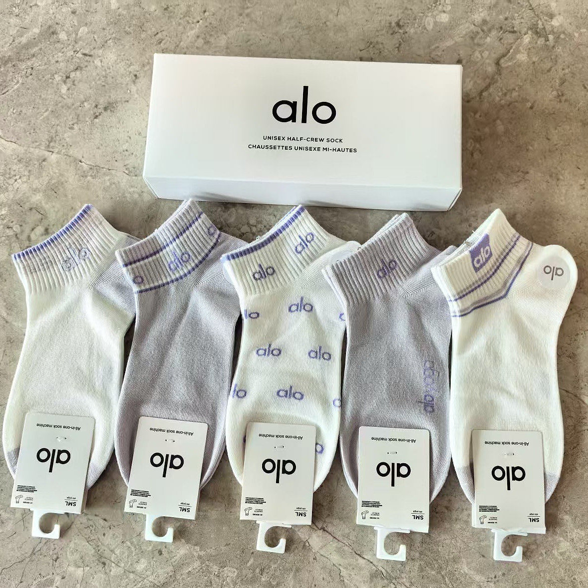 A L O gift box socks