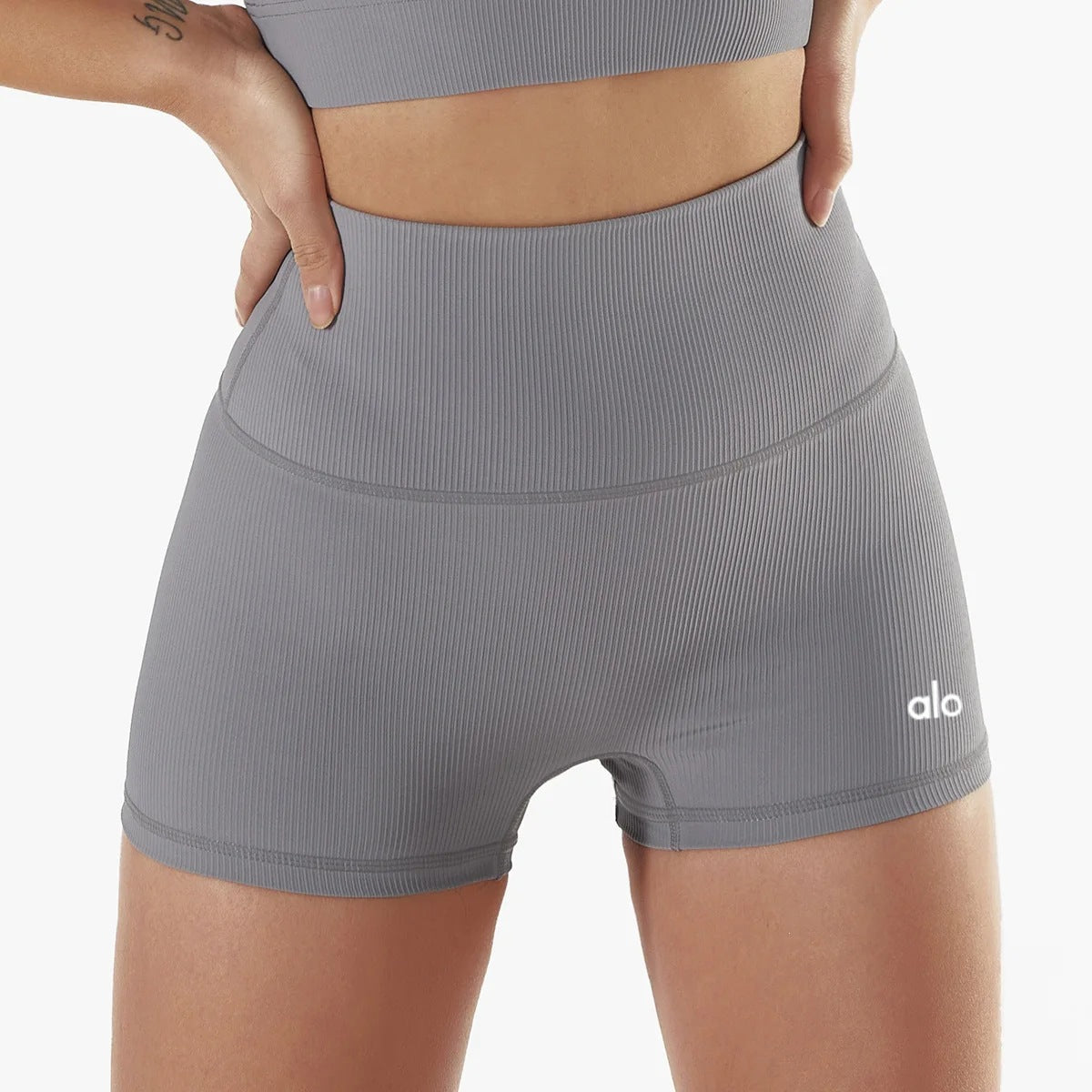 A L O Gym set