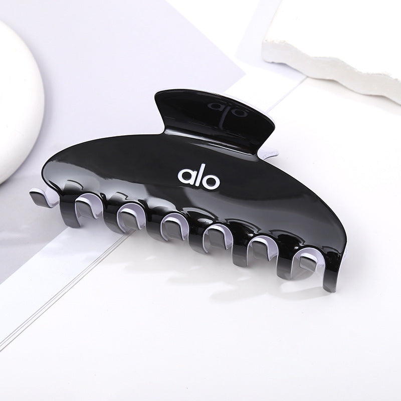 A L O Hairclip
